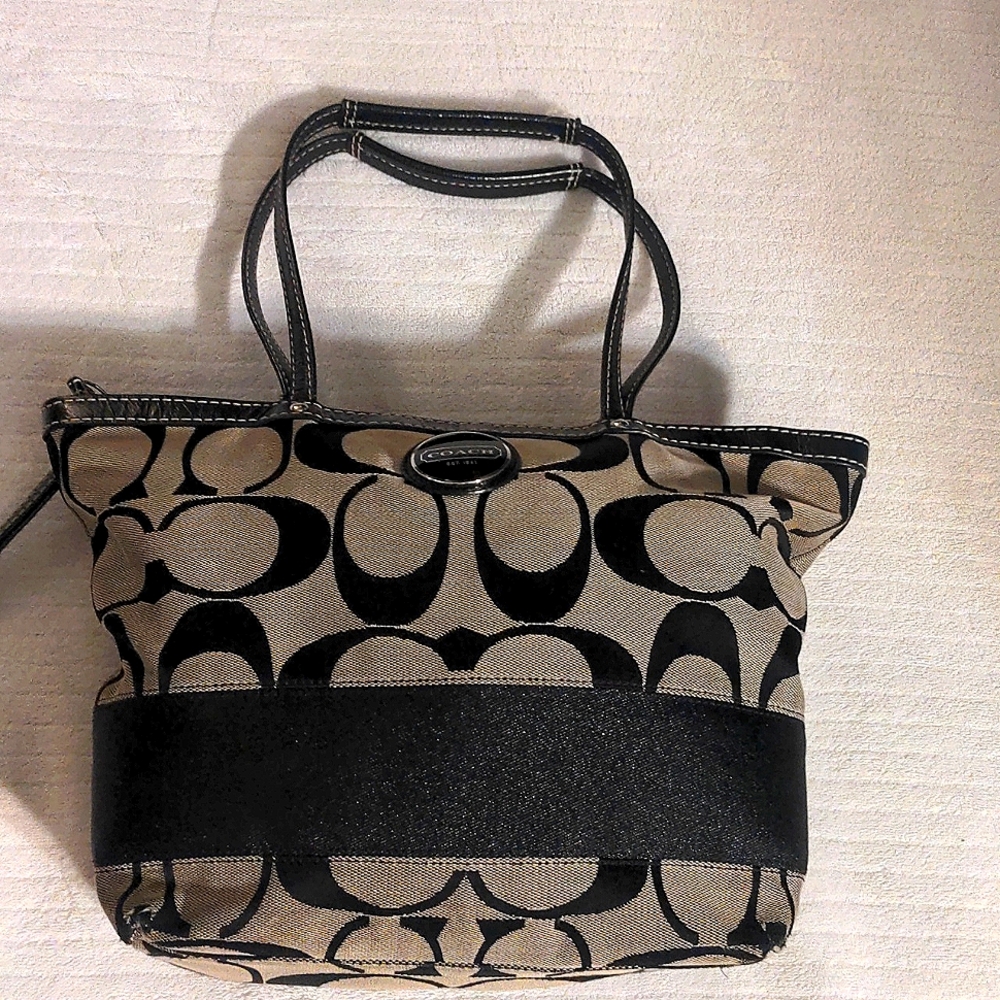 Coach Black/Grey Signature Canvas and Patent Leather Tote
